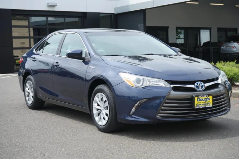 2016 Toyota Camry Hybrid LE