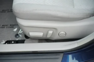 2016 Toyota Camry Hybrid LE stock 260618 photo 16