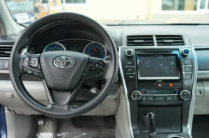 2016 Toyota Camry Hybrid LE stock 260618 photo 18