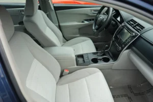 2016 Toyota Camry Hybrid LE stock 260618 photo 27