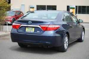 2016 Toyota Camry Hybrid LE stock 260618 photo 4