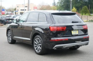 2017 Audi Q7 Premium Plus stock 14038a photo 6