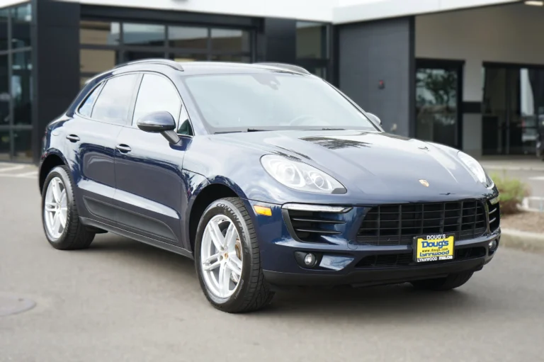 2017 Porsche Macan Base