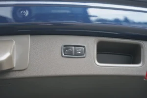 2017 Porsche Macan Base stock 260515D photo 15