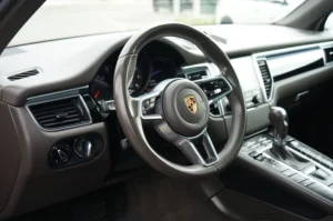 2017 Porsche Macan Base stock 260515D photo 19