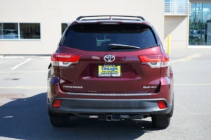 2017 Toyota Highlander XLE stock 260426 photo 4
