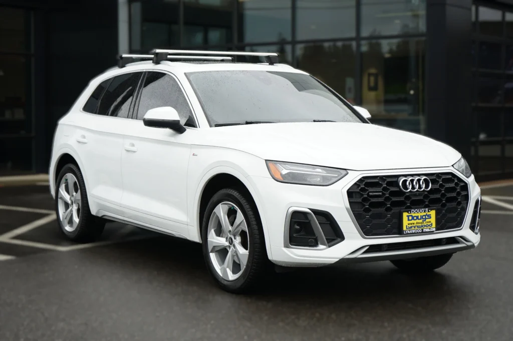 2022 Audi Q5 S line Premium Plus