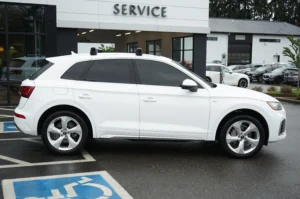 2022 Audi Q5 S line Premium Plus stock 260517D photo 2