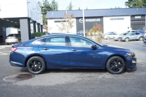2022 Chevrolet Malibu LT stock 260402 photo 2