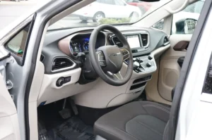 2024 Chrysler Voyager LX stock 251123D photo 9