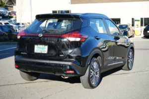 2024 Nissan Kicks SR stock 251249 photo 3