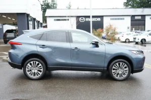 2024 Toyota Venza XLE stock 260303D photo 2