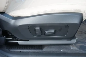 2025 BMW X2 xDrive28i stock 260338D photo 27