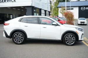 2025 BMW X2 xDrive28i stock 260338D photo 3