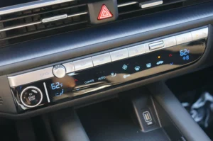 2025 Hyundai IONIQ 6 SE Standard Range stock 260548HY photo 22