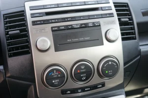 Used 2009 Mazda Mazda5 Sport for sale in Lynnwood, WA — photo 12