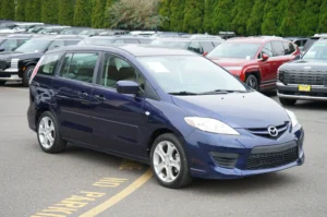 Used 2009 Mazda Mazda5 Sport for sale in Lynnwood, WA — photo 4