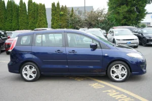 Used 2009 Mazda Mazda5 Sport for sale in Lynnwood, WA — photo 5