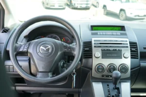Used 2009 Mazda Mazda5 Sport for sale in Lynnwood, WA — photo 9