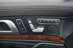 Used 2013 Mercedes-Benz SL-Class SL 63 AMG for sale in Lynnwood, WA — photo 28