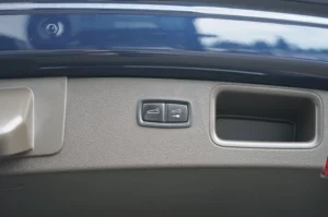 Used 2017 Porsche Macan Base for sale in Lynnwood, WA — photo 15