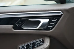 Used 2017 Porsche Macan Base for sale in Lynnwood, WA — photo 17