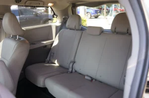 Used 2018 Toyota Sienna XLE for sale in Lynnwood, WA — photo 18