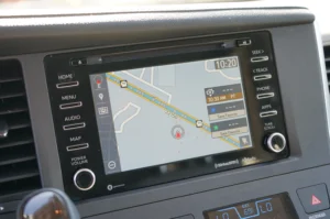 Used 2018 Toyota Sienna XLE for sale in Lynnwood, WA — photo 25