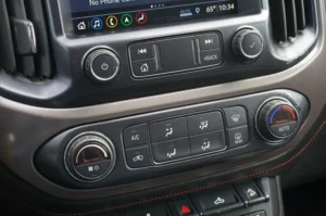 Used 2020 GMC Canyon 4WD All Terrain w/Cloth for sale in Lynnwood, WA — photo 24