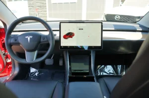 Used 2020 Tesla Model 3 Standard Range Plus for sale in Lynnwood, WA — photo 8