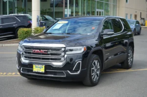 Used 2021 GMC Acadia SLE for sale in Lynnwood, WA — photo 1