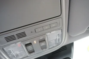 Used 2021 Honda CR-V Hybrid EX-L for sale in Lynnwood, WA — photo 22