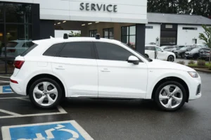Used 2022 Audi Q5 S line Premium Plus for sale in Lynnwood, WA — photo 2