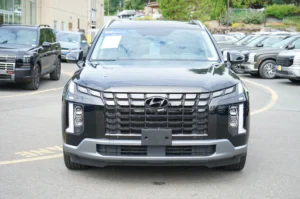 Used 2023 Hyundai PALISADE Limited for sale in Lynnwood, WA — photo 2