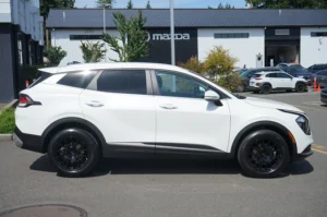 Used 2023 Kia Sportage Hybrid EX for sale in Lynnwood, WA — photo 2