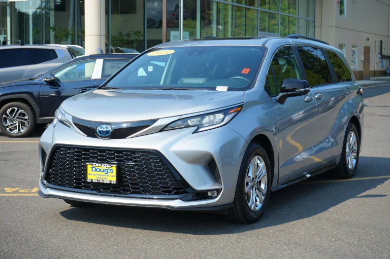 2023 Toyota Sienna XSE
