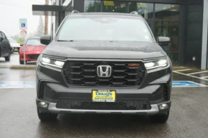 Used 2025 Honda Pilot TrailSport for sale in Lynnwood, WA — photo 8