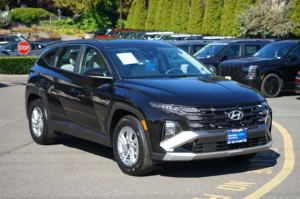 Used 2025 Hyundai TUCSON SE for sale in Lynnwood, WA — photo 3