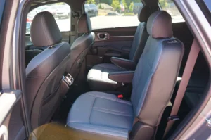 Used 2025 Kia Sorento Plug-In Hybrid SX Prestige for sale in Lynnwood, WA — photo 16