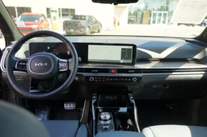 Used 2025 Kia Sorento Plug-In Hybrid SX Prestige for sale in Lynnwood, WA — photo 19