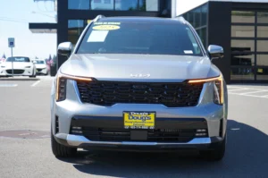 Used 2025 Kia Sorento Plug-In Hybrid SX Prestige for sale in Lynnwood, WA — photo 8