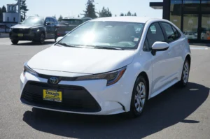 Used 2025 Toyota Corolla LE for sale in Lynnwood, WA — photo 9