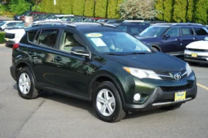 Used 2013 Toyota RAV4 XLE for sale in Lynnwood, WA — photo 4