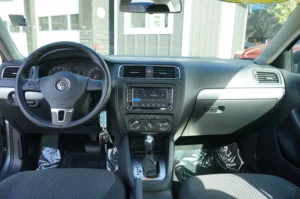 Used 2013 Volkswagen Jetta 2.0L Base for sale in Lynnwood, WA — photo 10