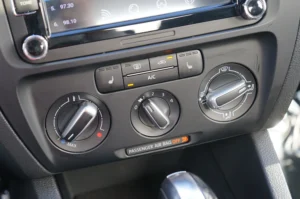Used 2013 Volkswagen Jetta 2.0L Base for sale in Lynnwood, WA — photo 13