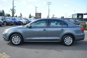 Used 2013 Volkswagen Jetta 2.0L Base for sale in Lynnwood, WA — photo 3