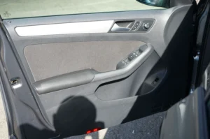 Used 2013 Volkswagen Jetta 2.0L Base for sale in Lynnwood, WA — photo 4