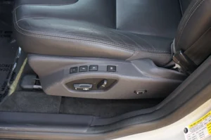 Used 2015 Volvo XC60 T6 for sale in Lynnwood, WA — photo 18