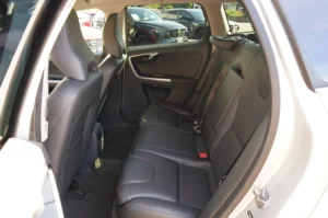 Used 2015 Volvo XC60 T6 for sale in Lynnwood, WA — photo 19