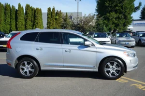 Used 2015 Volvo XC60 T6 for sale in Lynnwood, WA — photo 4